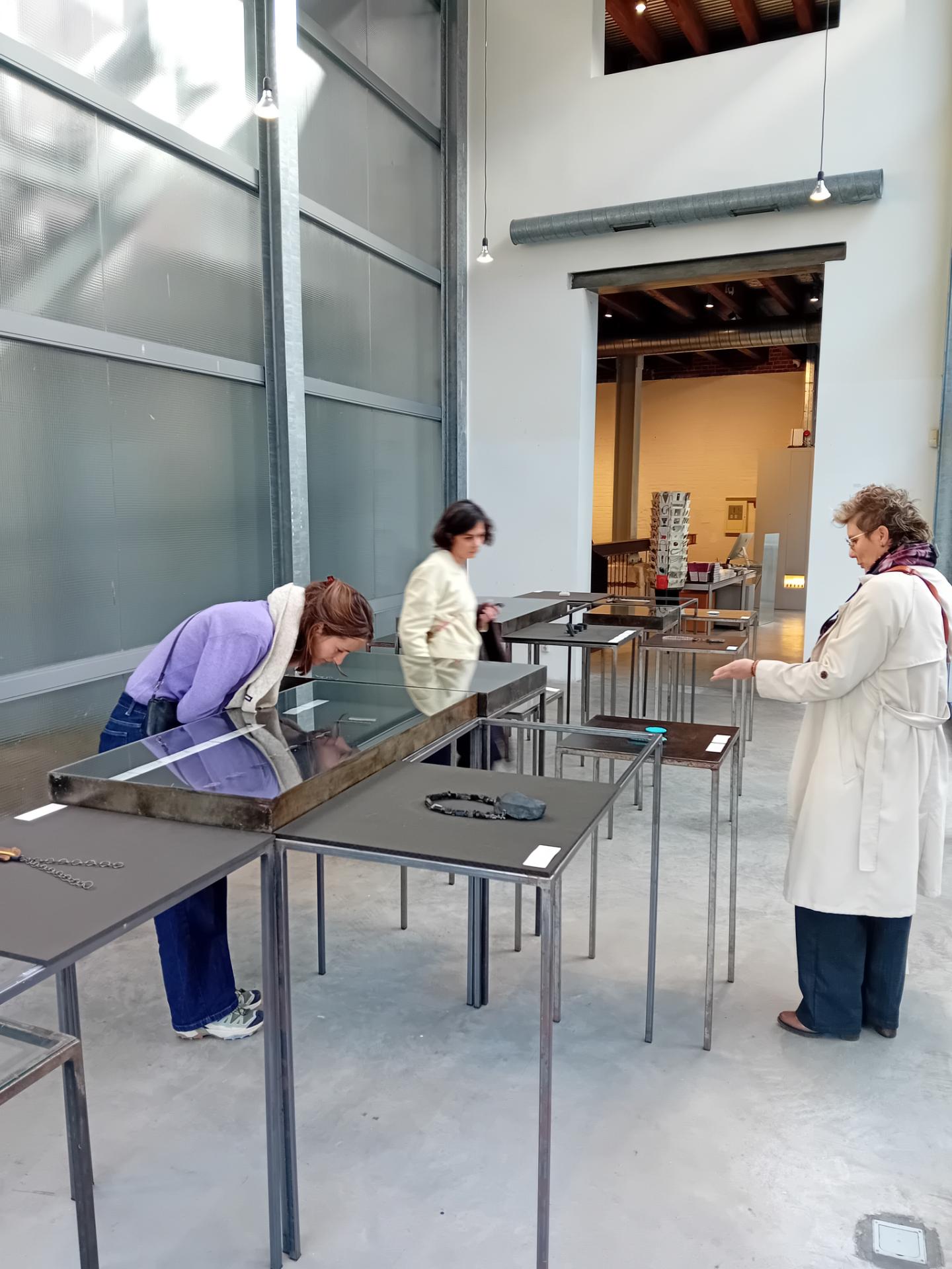 Bezoek van het atelier Edelsmeden aan Galerie Marzee in Nijmegen