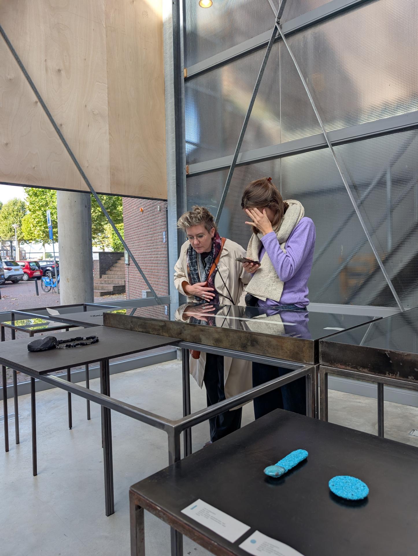 Sfeerbeeld van de uitstap naar Nijmegen met het atelier Edelsmeden