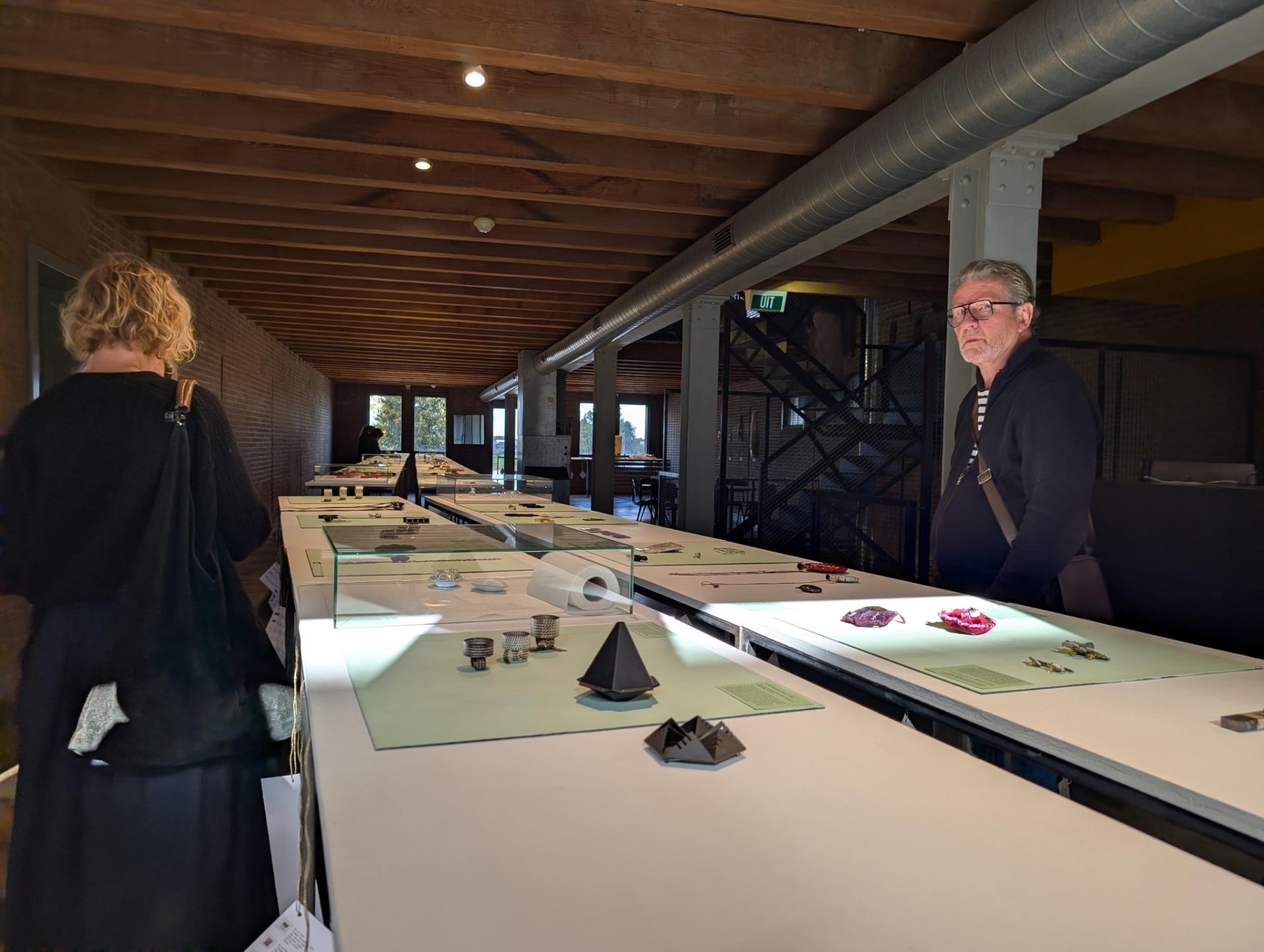 Bezoek aan Galerie Marzee en de internationale tentoonstelling